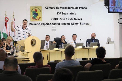 Contas do prefeito, no exercício de 2018, são aprovadas pelo Legislativo Penhense