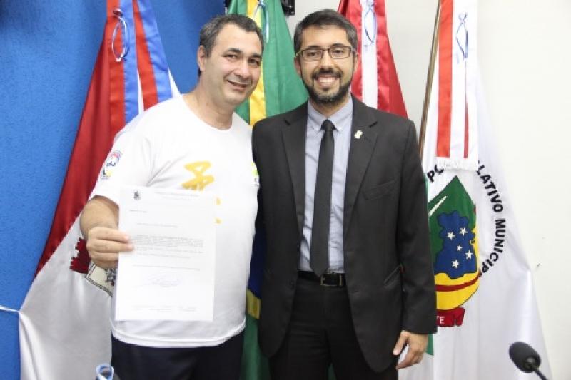 Felipe Schmidt indica moção para professor Régis da Associação Pró-Judô Felipe Schmidt indica moção para professor Régis da Associação Pró-Judô