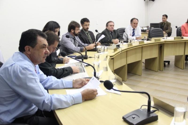 Parlamentares de Penha realizam reunião itinerante no bairro de Armação na próxima terça-feira (8) Parlamentares de Penha realizam reunião itinerante no bairro de Armação na próxima terça-feira (8)