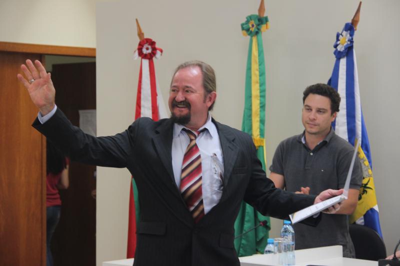 Vereadores, prefeito e vice recebem a certificação eleitoral Vereadores, prefeito e vice recebem a certificação eleitoral