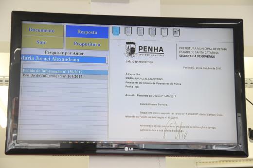 Legislativo Penhense informatiza o Plenário