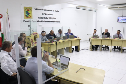 Câmara de Penha aprova criação de Núcleo Multidisciplinar na Educação e convocação de controladora interna