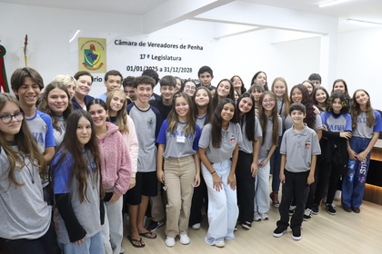 Programa Câmara mirim aprova quatro moções