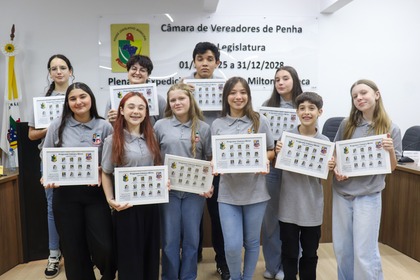 Solenidade marca o encerramento da Câmara Mirim 2025