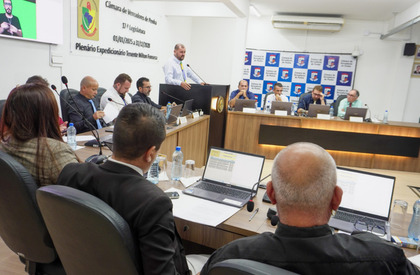 Presidente da Câmara de Vereadores de Penha determina que vice-presidente instaure Comissão de Ética