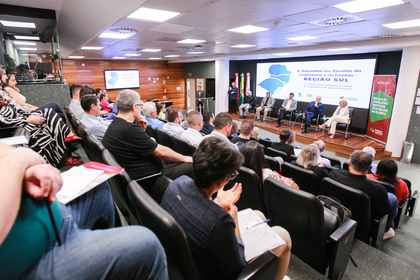 II Encontro de Escolas do Legislativo Regional Sul e IV Encontro Estadual de Escolas do Legislativo de Santa Catarina