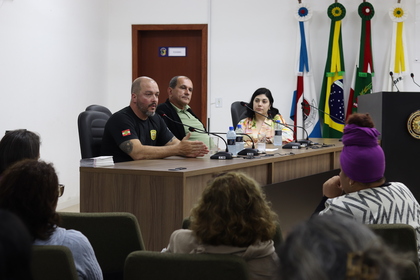 Agosto Lilás